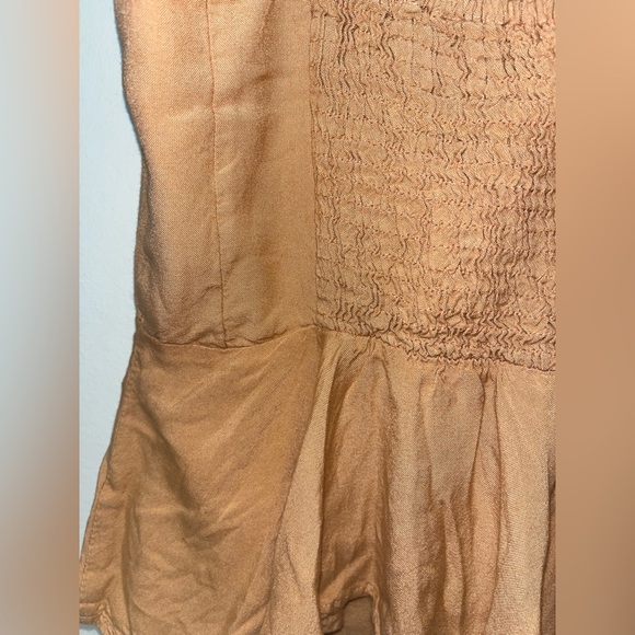 Women’s S Peach Tank - Picture 3 of 4